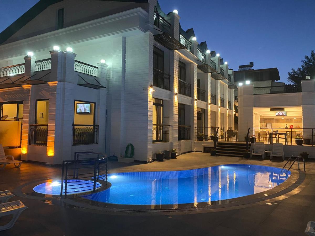 Miyas Luxury Hotel 3*