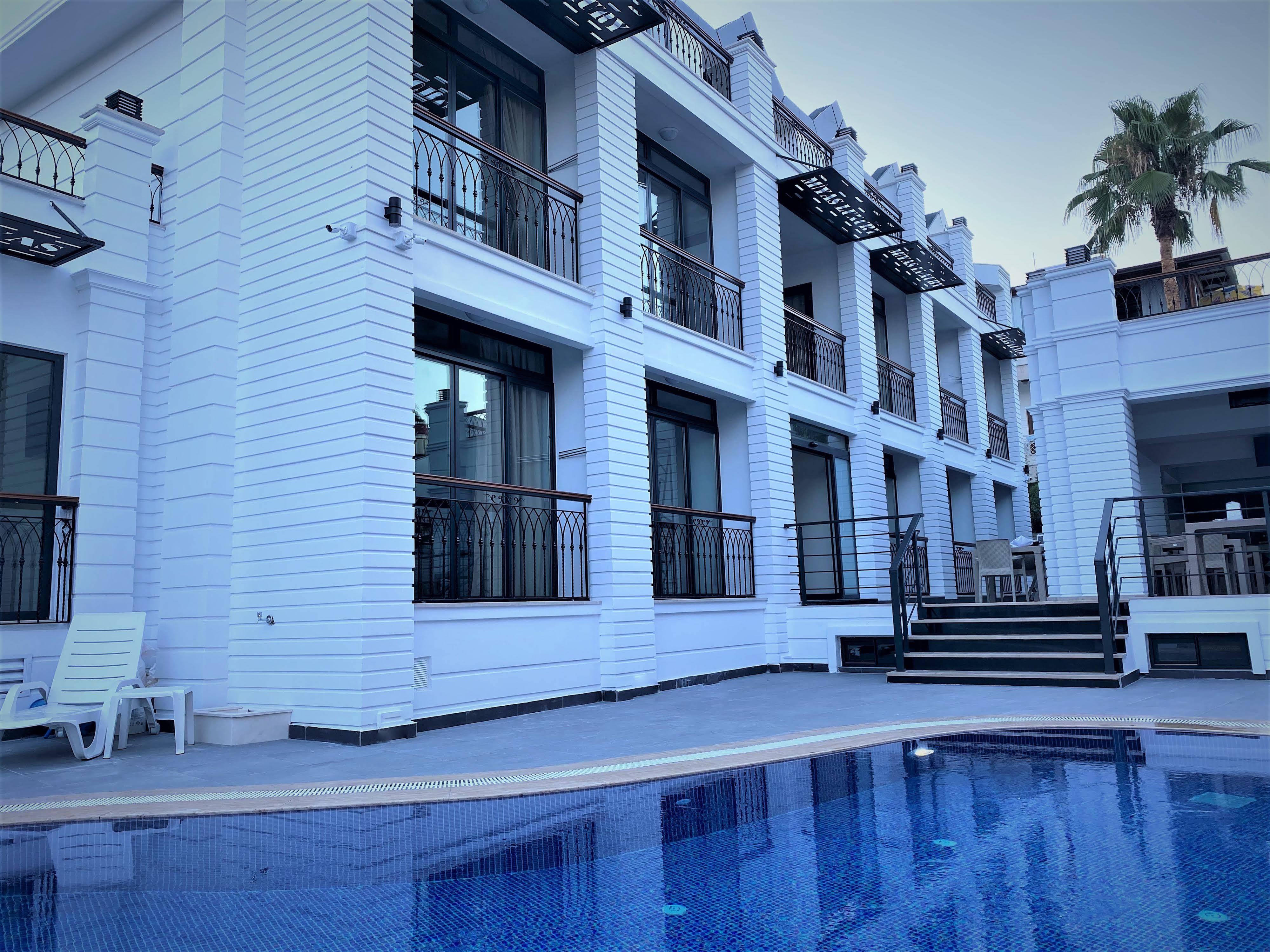 Miyas Luxury Hotel 3*